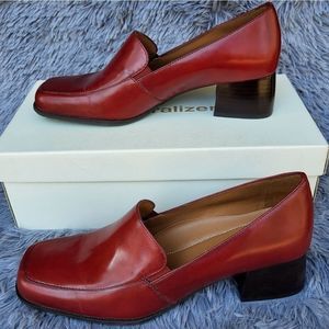 Naturalizer Lucinda Rouge Leather Loafers